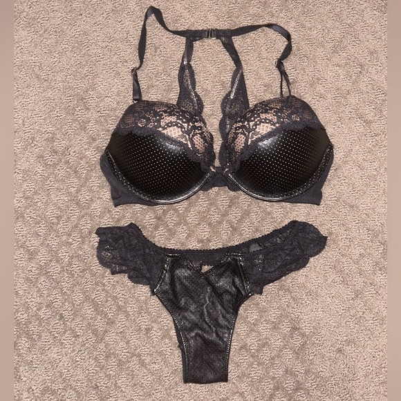 Victoria Secret Bombshell (instant two cup sizes) leather set - Picture 2 of 4